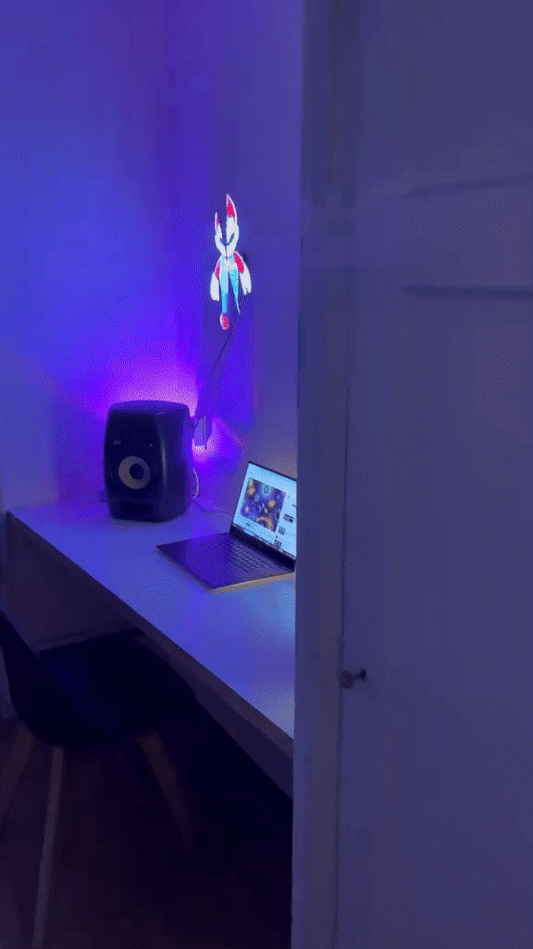 جهاز العرض الهولوجرامي ثلاثي الأبعاد!